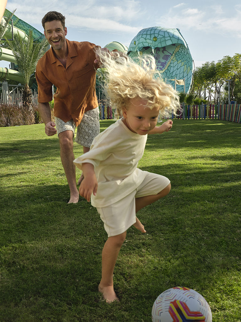 LARA BARUT COLLECTION 